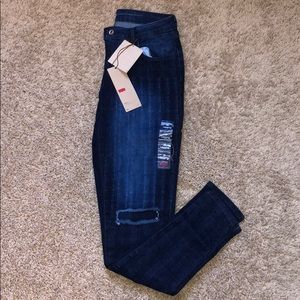Women’s Levi Leggings
